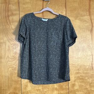 EUC Black and white ditsy floral print LC Lauren Conrad blouse